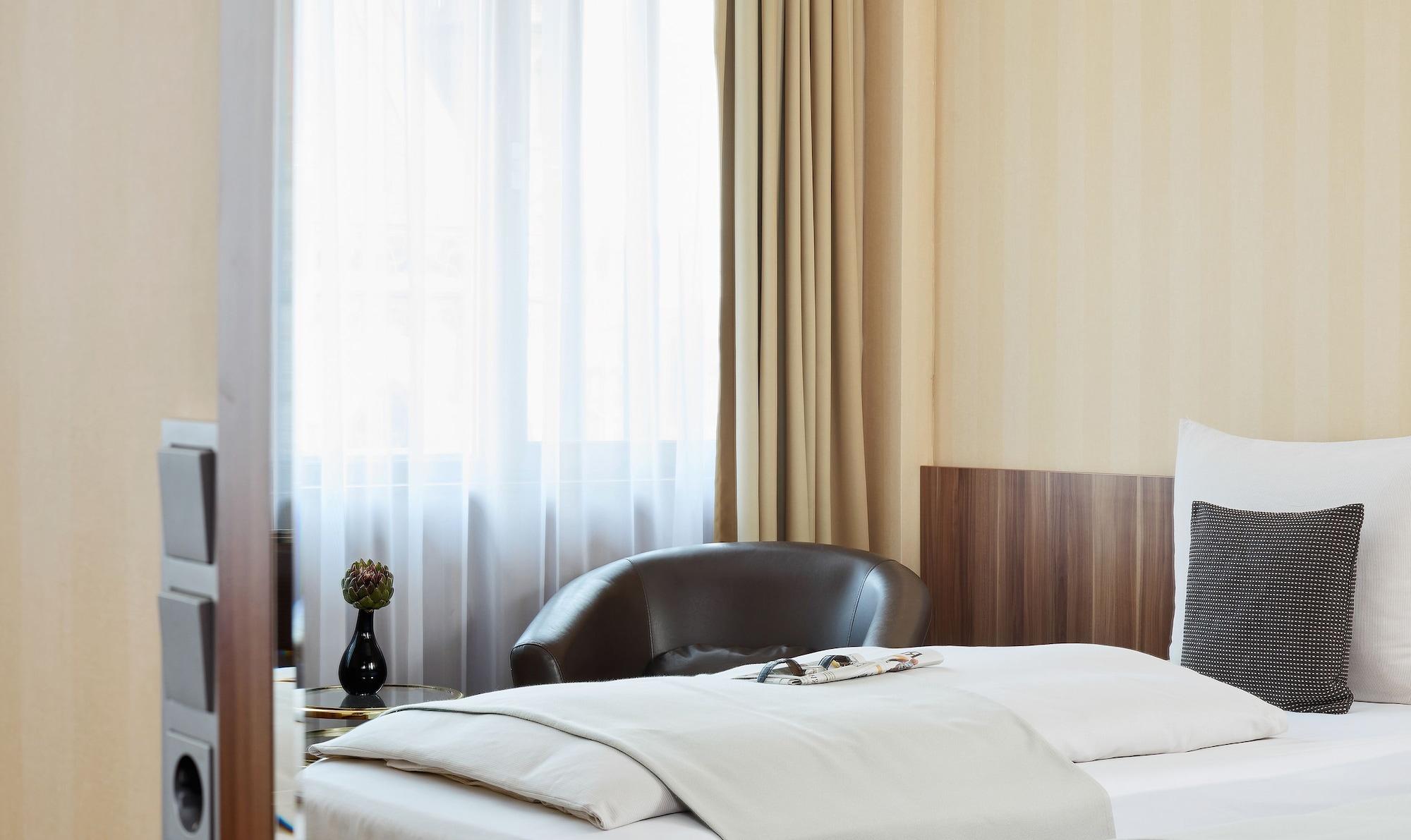 Living Hotel Duesseldorf Εξωτερικό φωτογραφία