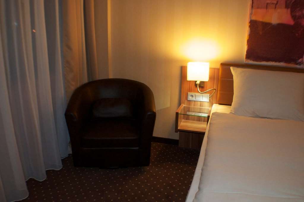 Living Hotel Duesseldorf Εξωτερικό φωτογραφία