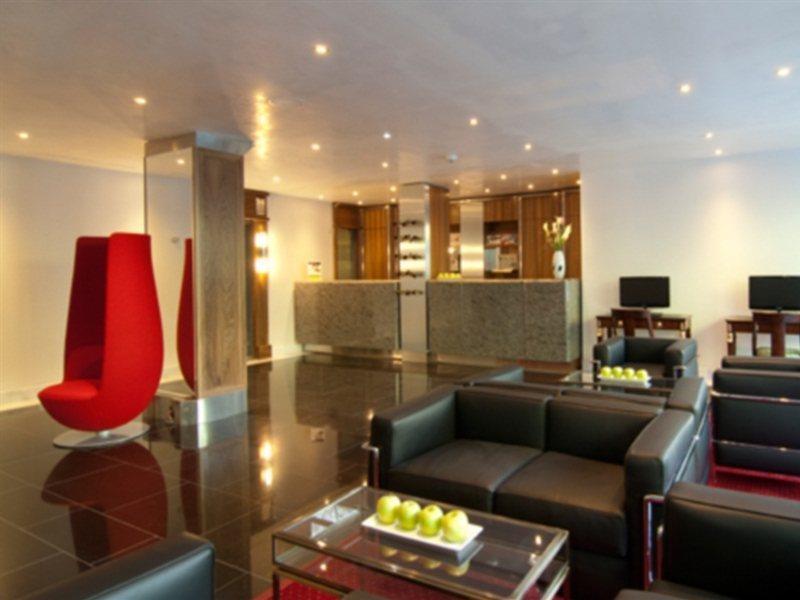 Living Hotel Duesseldorf Εξωτερικό φωτογραφία