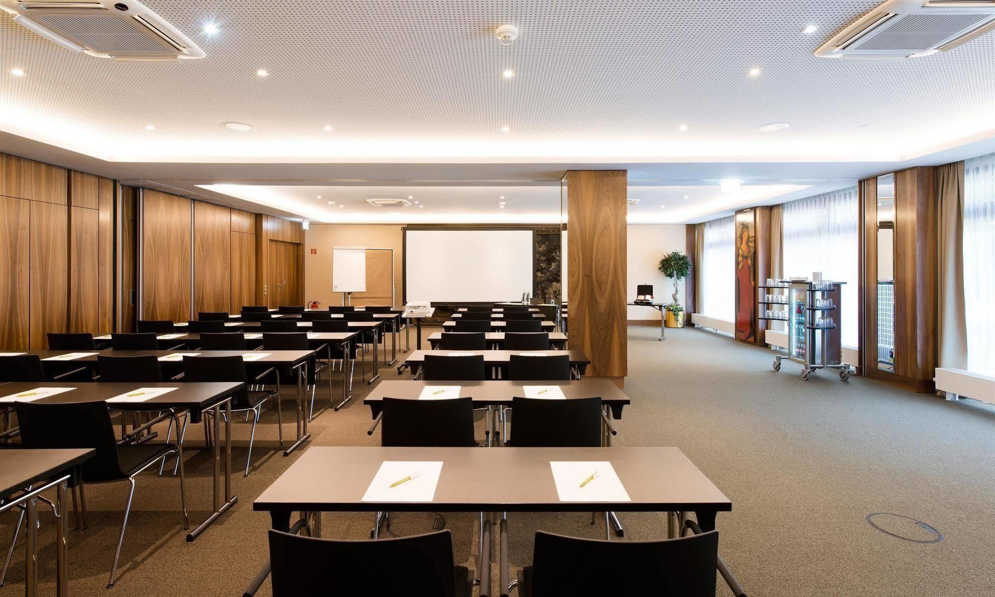 Living Hotel Duesseldorf Εξωτερικό φωτογραφία